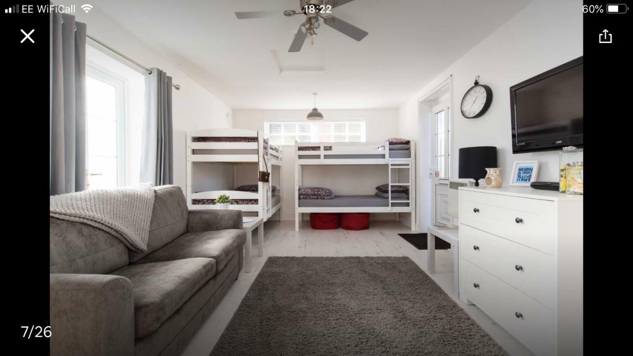 Bed and Breakfast The Shed Мертир-Тидвилл Экстерьер фото